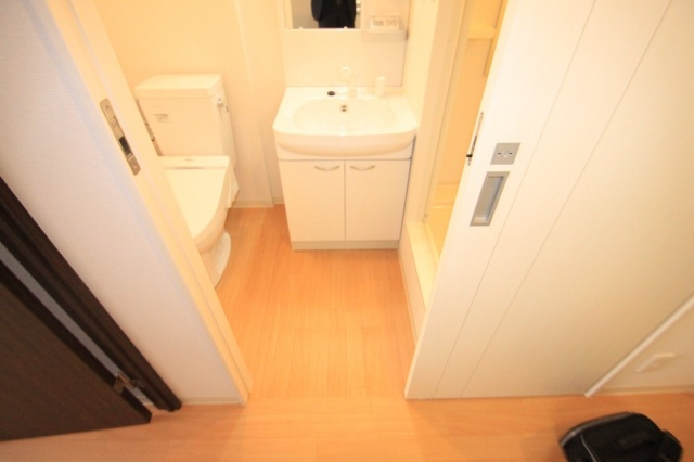 M'プラザ小阪駅前　(近大　一人暮らし)の洗面所