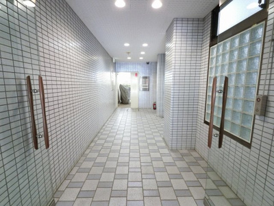 【エントランス】 | 平和ビル | エントランス部分です。