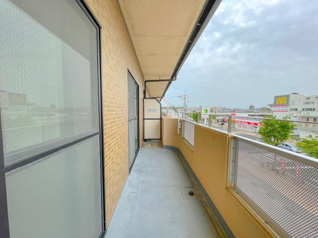 サンコート高見のバルコニー|落ち着いた時間を過ごせるバルコニーです