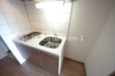 【キッチン】 | エスリード松屋町SOUTH | コンパクトなキッチンで掃除もラクラク