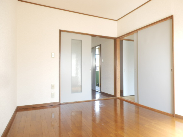 【居間・リビング】 | ロジュマンシャトー