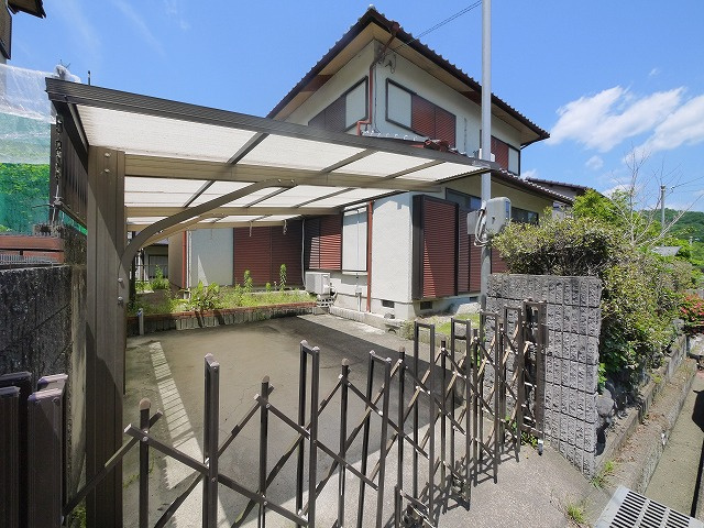 南加茂台1丁目戸建の駐車場