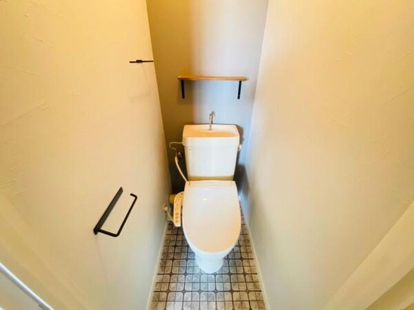 熊本市東区新南部３丁目の賃貸マンションのトイレ