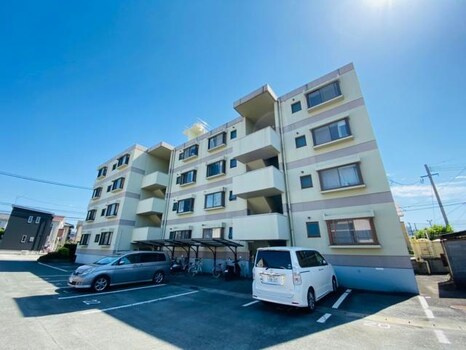 熊本市東区新南部３丁目の賃貸マンションの外観