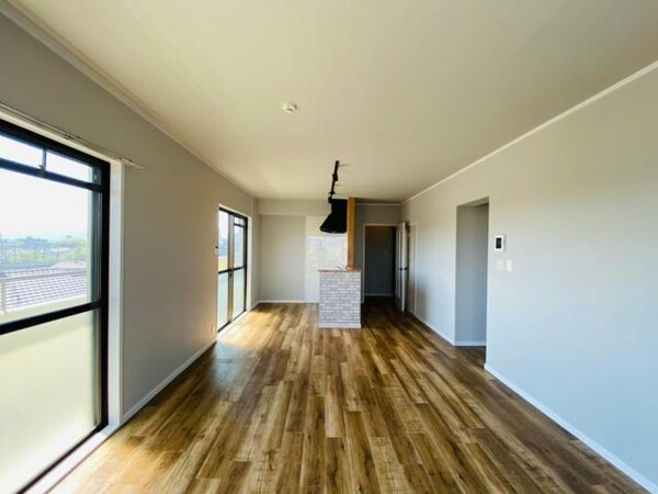 熊本市東区新南部３丁目の賃貸マンションの居間・リビング