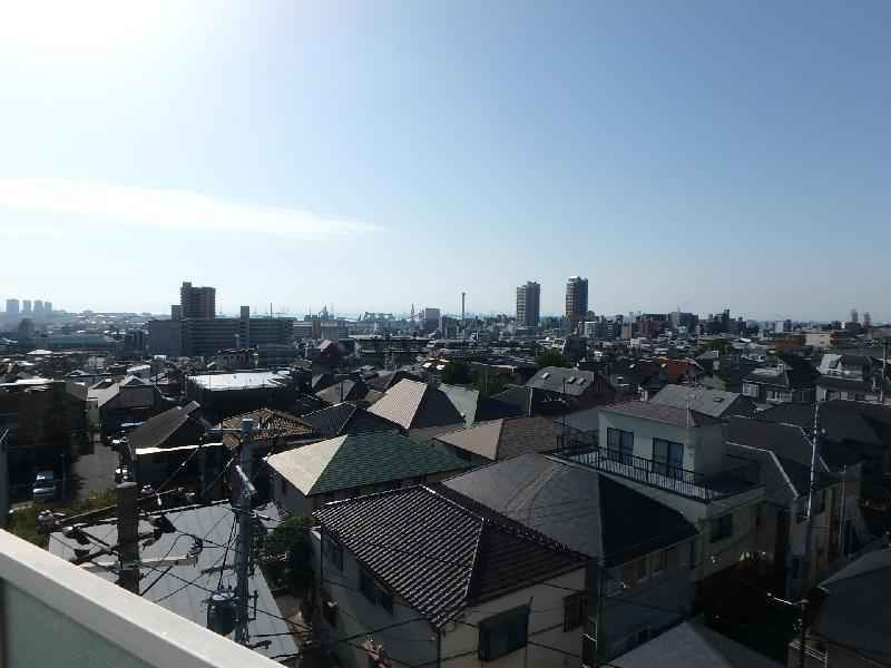 山中ビルの展望