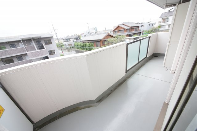 エステート富貴ノ台のバルコニー