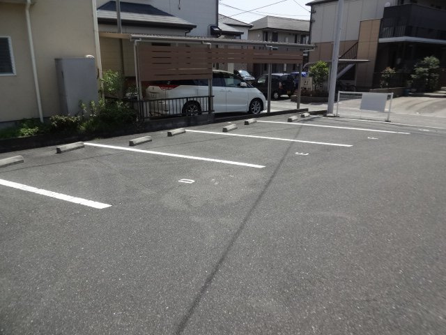 カクサン第2コーポの駐車場