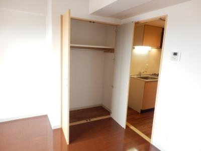 HF烏丸鞍馬口レジデンスの収納|クローゼット