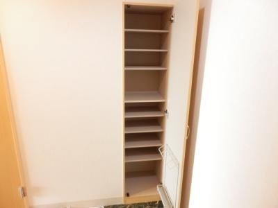 HF烏丸鞍馬口レジデンスの収納|シューズＢＯＸ