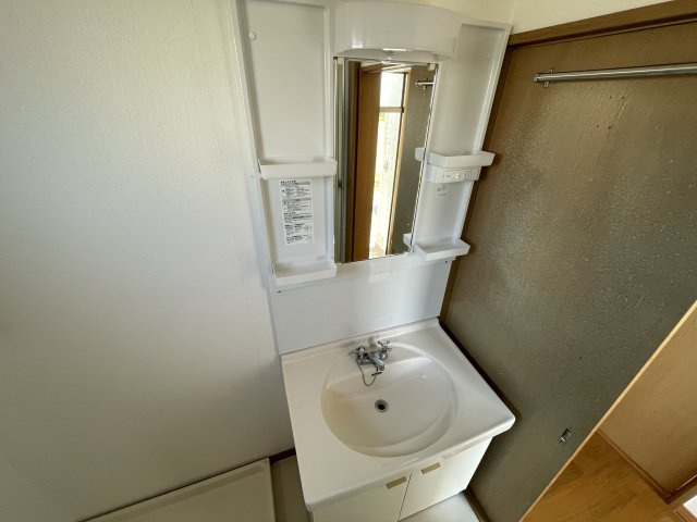 いすみ戸建（ケープタウン内）の洗面所