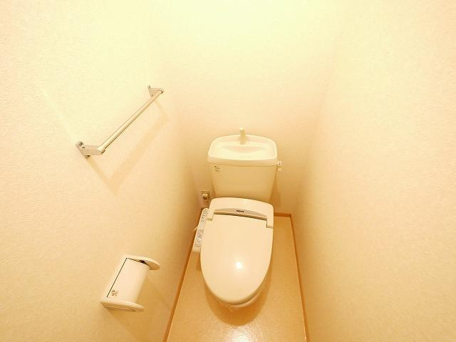 サンハイム櫟本のトイレ|落ち着いたトイレです