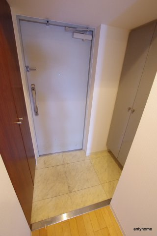 グランカーサ梅田北　仲介手数料無料の玄関