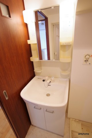 グランカーサ梅田北　仲介手数料無料の洗面所