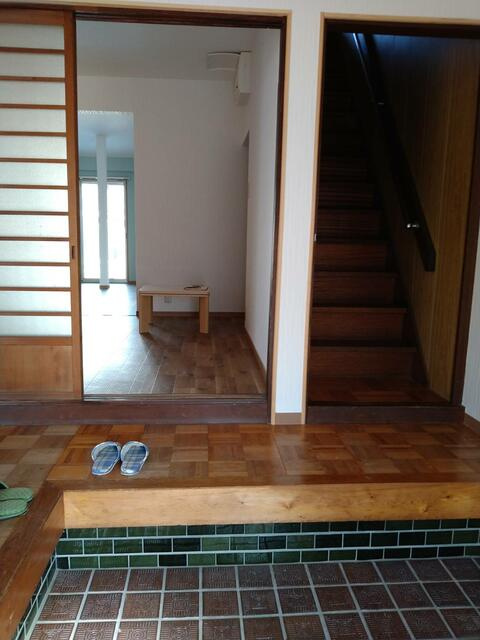 富田林本町戸建賃貸の玄関