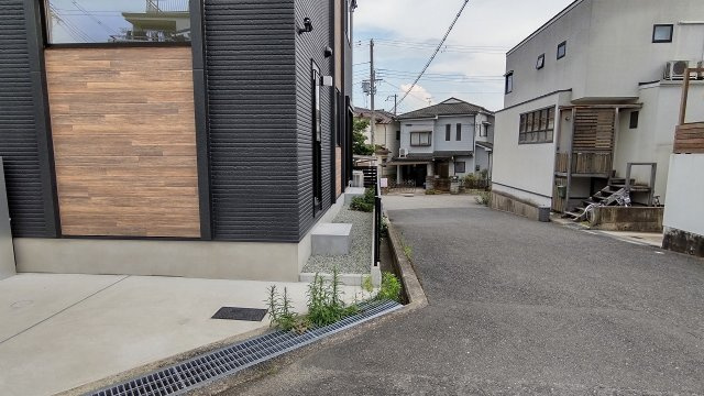 坊島１丁目新築戸建の前面道路含む現地写真