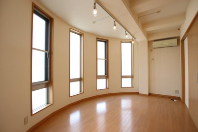 【洋室】 | グリーンスクエア