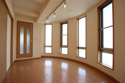 【洋室】 | グリーンスクエア