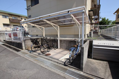 【その他共用部分】 | メゾン津々山台 | 駐輪場