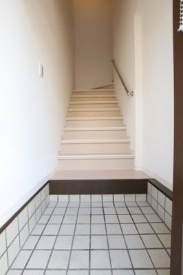 【玄関】 | メゾン津々山台