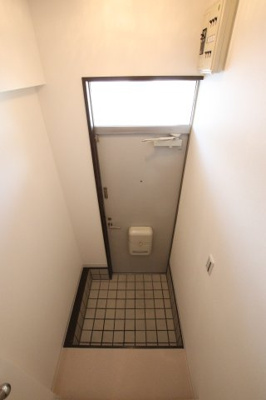 【玄関】 | メゾン津々山台