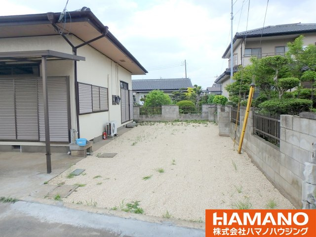 筑西市女方中古戸建の駐車場|駐車場があります