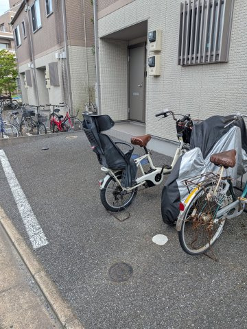 【その他共用部分】 | ブリーズ東海神Ｃ | 自転車置き場です
