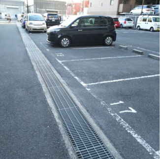 【駐車場】