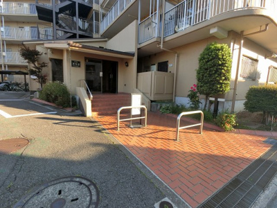 【エントランス】 | 洋伸洋光台マンション | エントランス部分です。