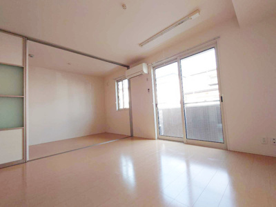 【洋室】 | サウスメゾンエーデルワイス