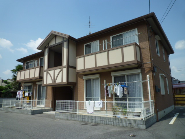 倉敷市上東のアパートの外観