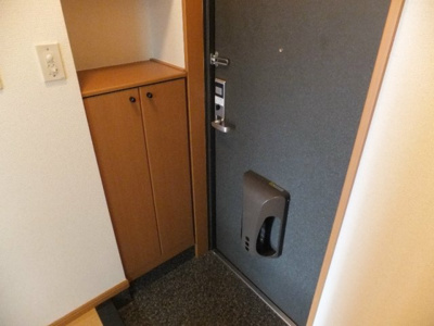 【玄関】 | ブルームT | 玄関です