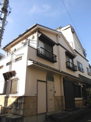 文京区本郷６丁目の住宅付店舗戸建