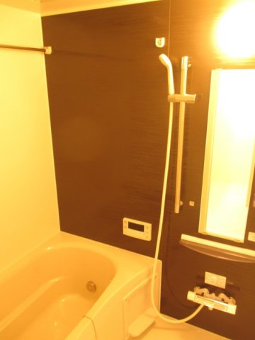 エスペランサ旭A棟の浴室