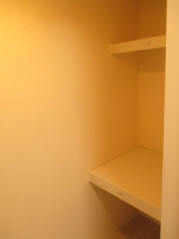 エスペランサ旭A棟の収納