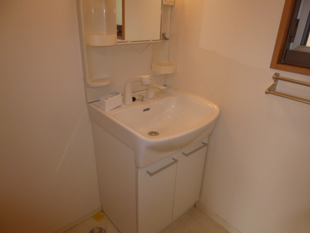 エクリールＢの独立洗面台|シャンプードレッサー