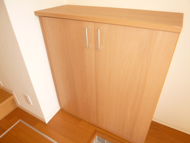 エクリールＢの玄関|シューズボックス