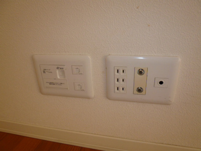 【設備】 | エクリールＢ | TVジャック・電話モジュラー