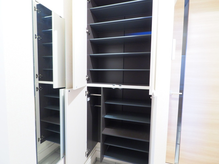 クレールガーデンの玄関