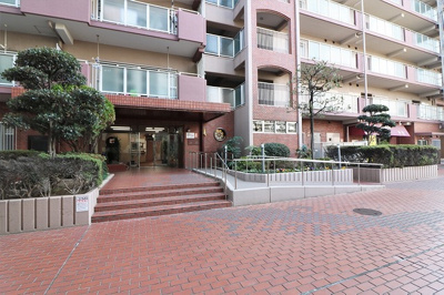 【エントランス】 | インテリジェントシティ | 【現地写真】キレイに管理されたエントランス♪