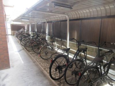 プレサンス京都神宮道の駐車場