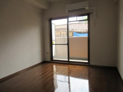 プレサンス京都神宮道の居間・リビング|洋室