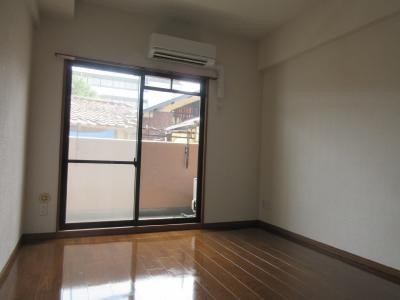 プレサンス京都神宮道の居間・リビング|洋室