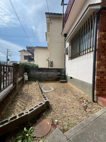 南多聞台3丁目戸建の庭