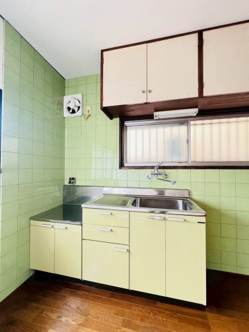 南多聞台3丁目戸建のキッチン