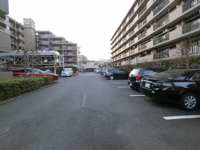 【駐車場】 | クリオ新横浜北壱番館 | 平置き駐車場です。