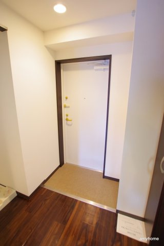 ラフォーレ松ヶ枝3　仲介手数料無料の玄関