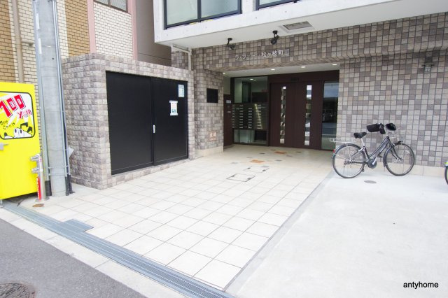 ラフォーレ松ヶ枝3　仲介手数料無料のエントランス