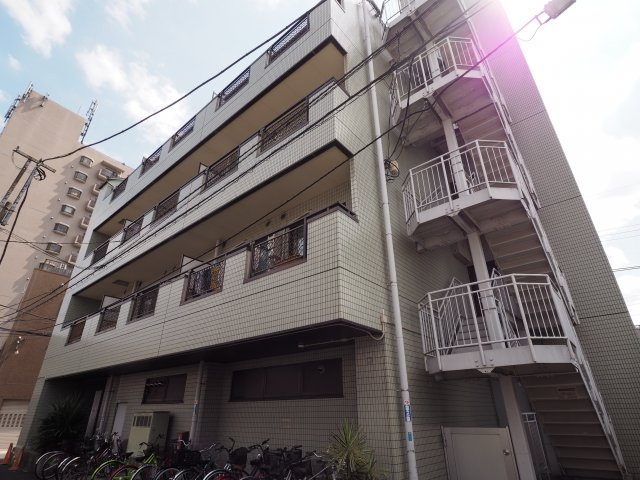 メトロビル志茂の外観