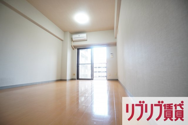 ジェネピア東千葉の居間・リビング